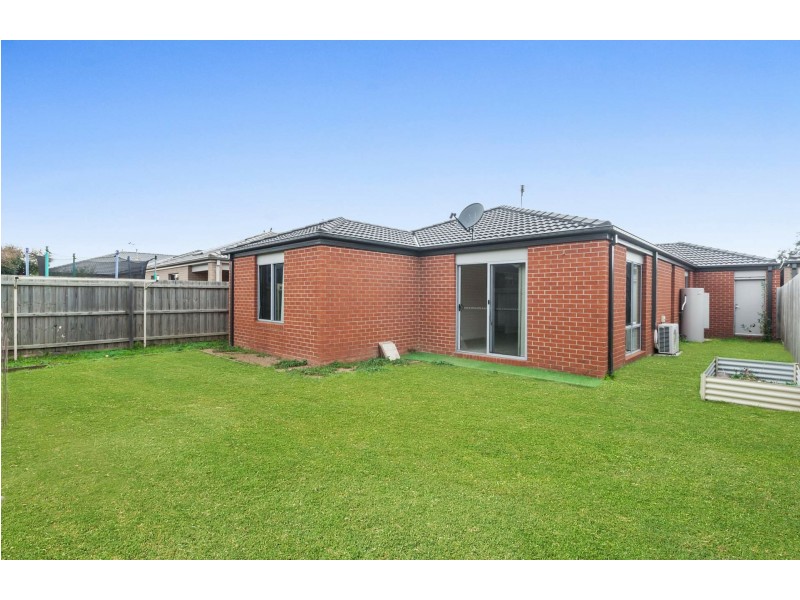 27 Watergum Way, Wallan VIC 3756