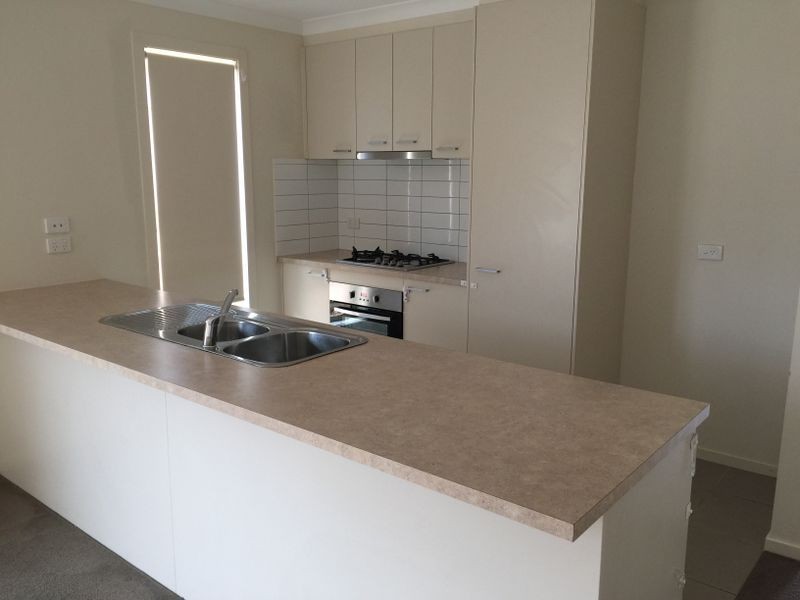 8 Treeviolet Lane, Wallan VIC 3756