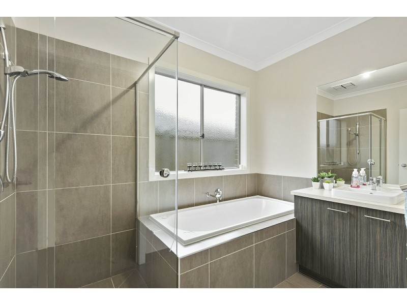 69 Pretty Sally Drive, Wallan VIC 3756