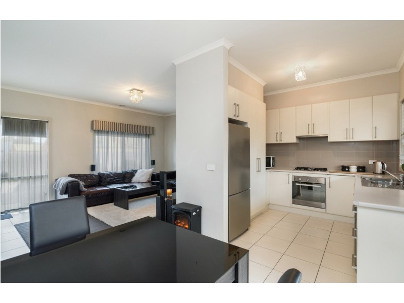 Unit 2/18 Dudley Street, Wallan VIC 3756