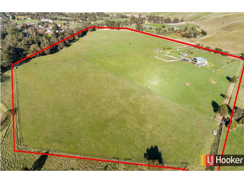 64 Darraweit Valley Road, Darraweit Guim VIC 3756