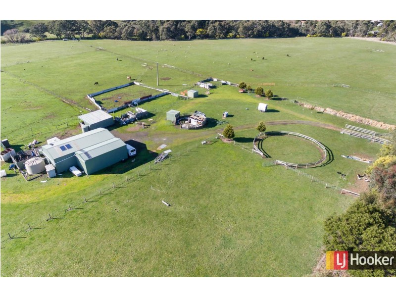 64 Darraweit Valley Road, Darraweit Guim VIC 3756