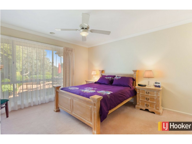 87 Valley Drive, Hidden Valley VIC 3756