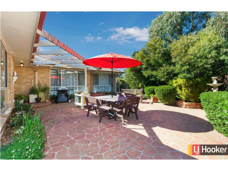 87 Valley Drive, Hidden Valley VIC 3756