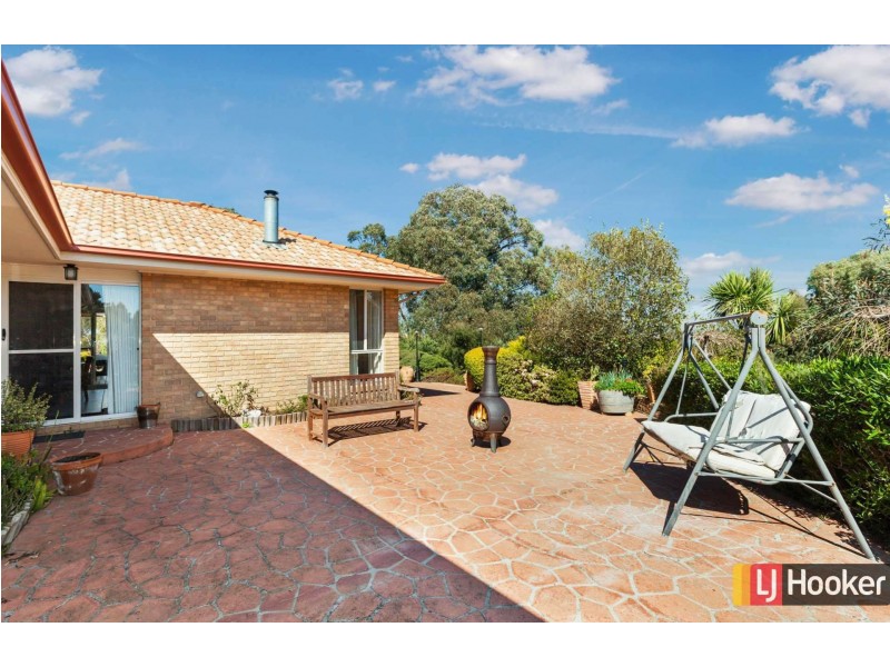 87 Valley Drive, Hidden Valley VIC 3756