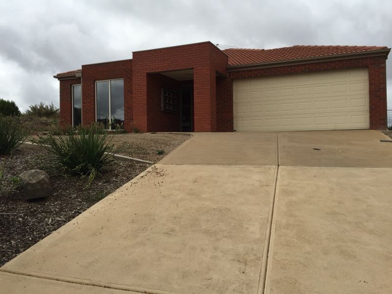 97 Valley Drive, Hidden Valley VIC 3756