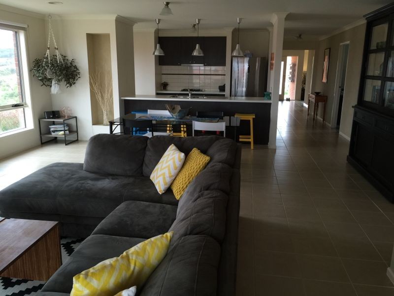 97 Valley Drive, Hidden Valley VIC 3756