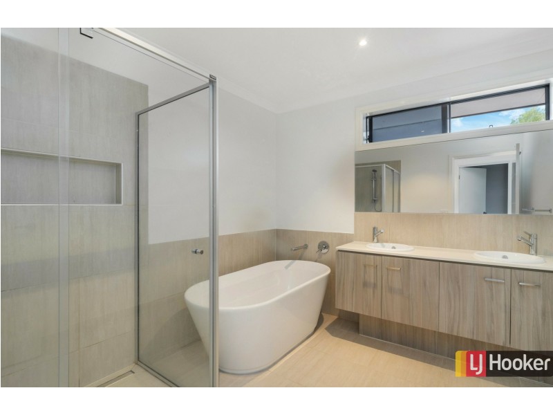 22 Mandalay Circuit, Beveridge VIC 3753