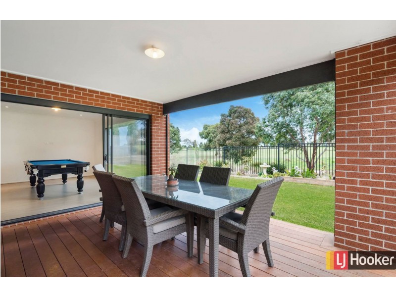 22 Mandalay Circuit, Beveridge VIC 3753