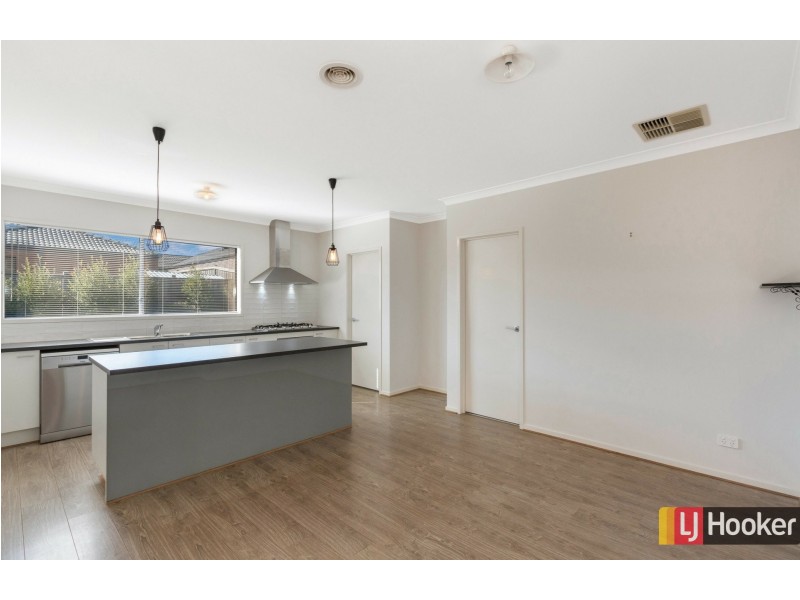 28 Zenith Road, Beveridge VIC 3753