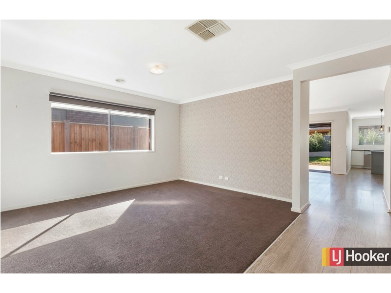 28 Zenith Road, Beveridge VIC 3753