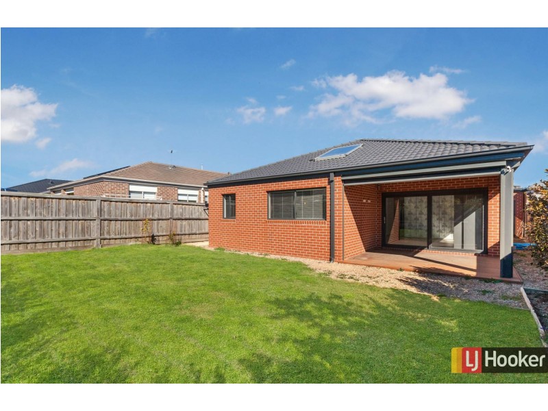 28 Zenith Road, Beveridge VIC 3753