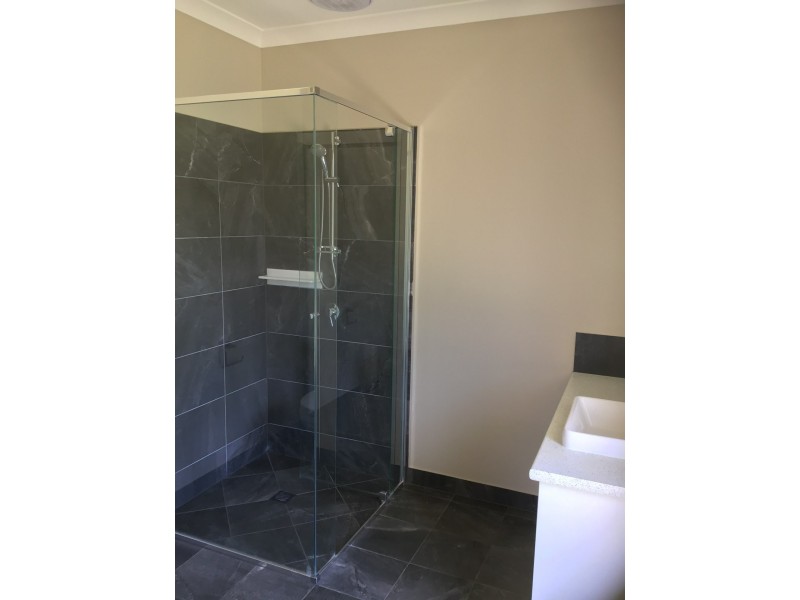 19 Aurina Drive, Hidden Valley VIC 3756