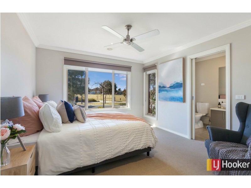10 Pacific Grange, Beveridge VIC 3753