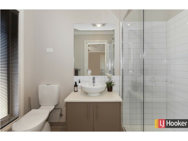 10 Pacific Grange, Beveridge VIC 3753
