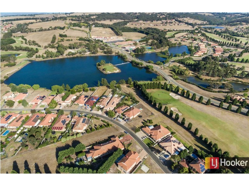 10 Toscana Way, Hidden Valley VIC 3756