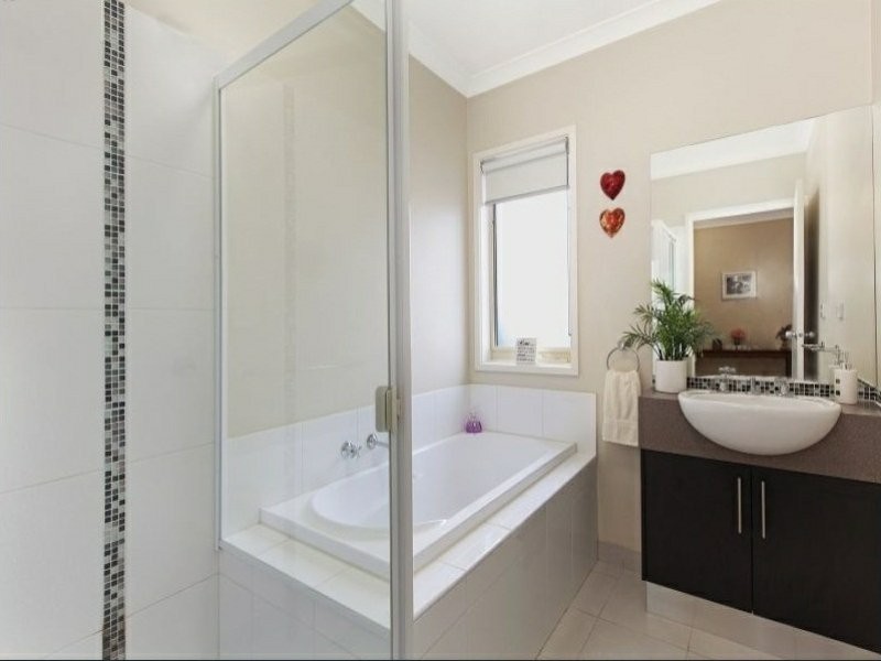 Unit 7/1 Darraweit Road, Wallan VIC 3756