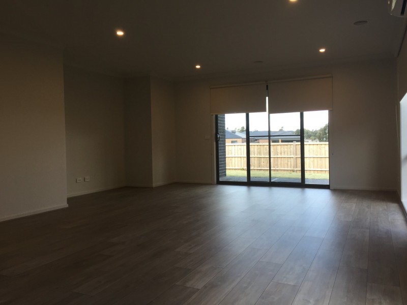 8 Hillcrest Road, Beveridge VIC 3753