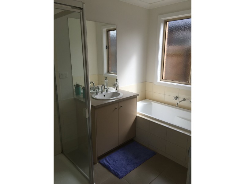 8 Treeviolet lane, Wallan VIC 3756