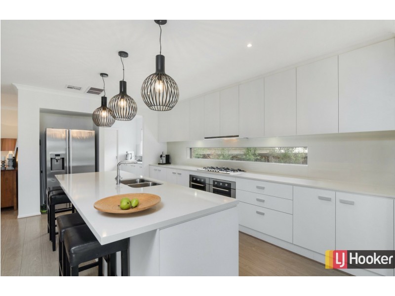 22 Mandalay Circuit, Beveridge VIC 3753