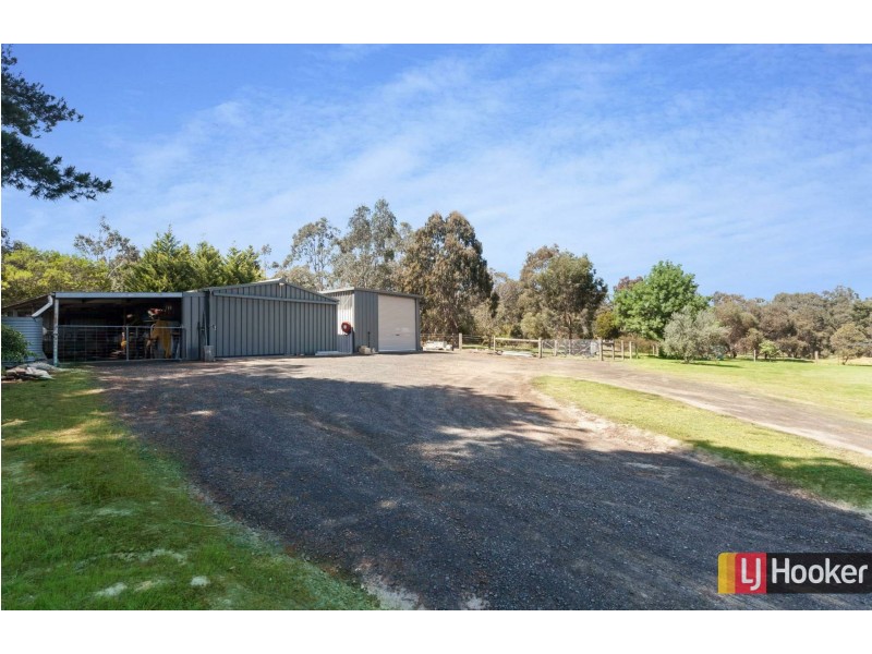 22 Kellys Lane, Kilmore VIC 3764