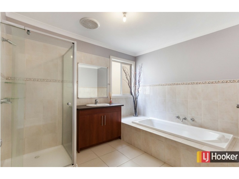 59 Siena Way, Hidden Valley VIC 3756