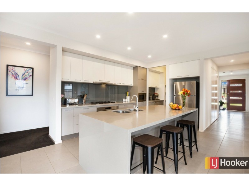 1 Belleview Crescent, Beveridge VIC 3753