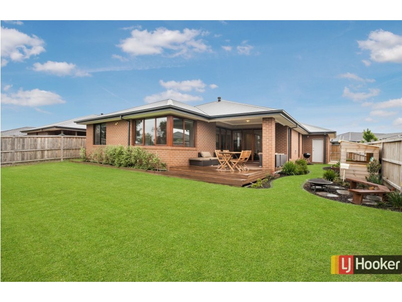 1 Belleview Crescent, Beveridge VIC 3753