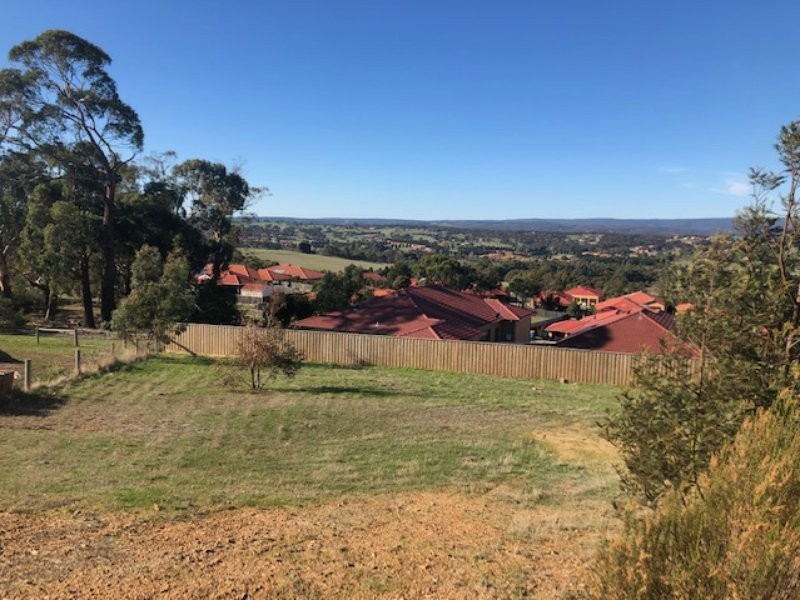 6 Cortona Close, Hidden Valley VIC 3756