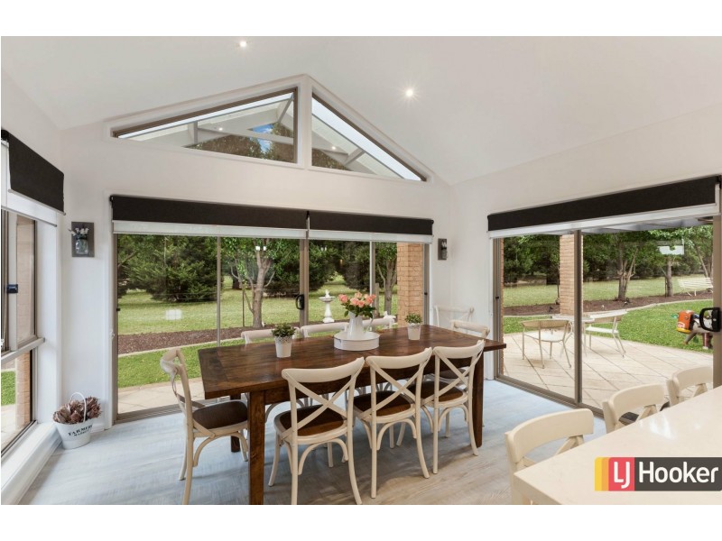 14 Augusta Way, Hidden Valley VIC 3756