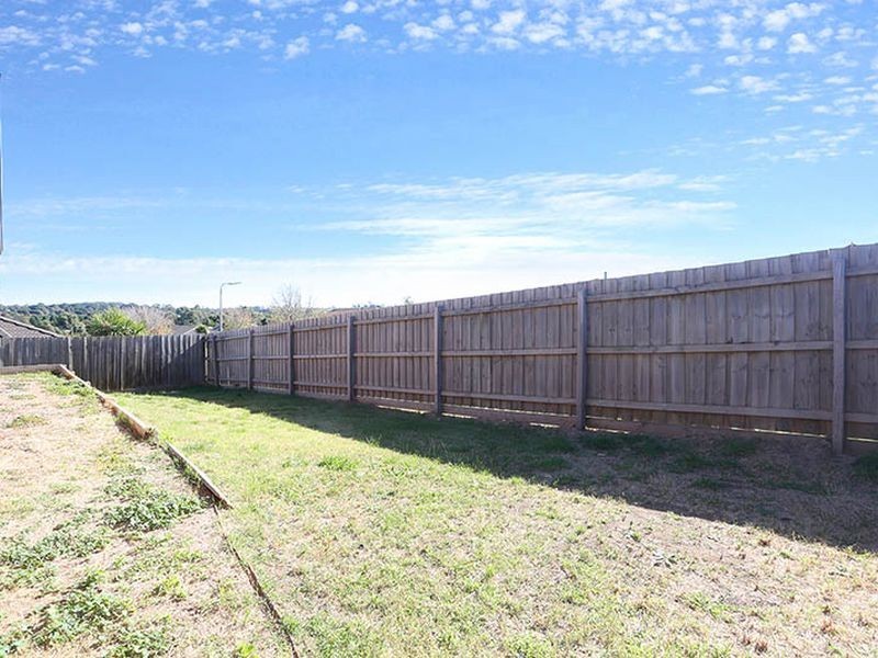 11 Hadley Drive, Wallan VIC 3756