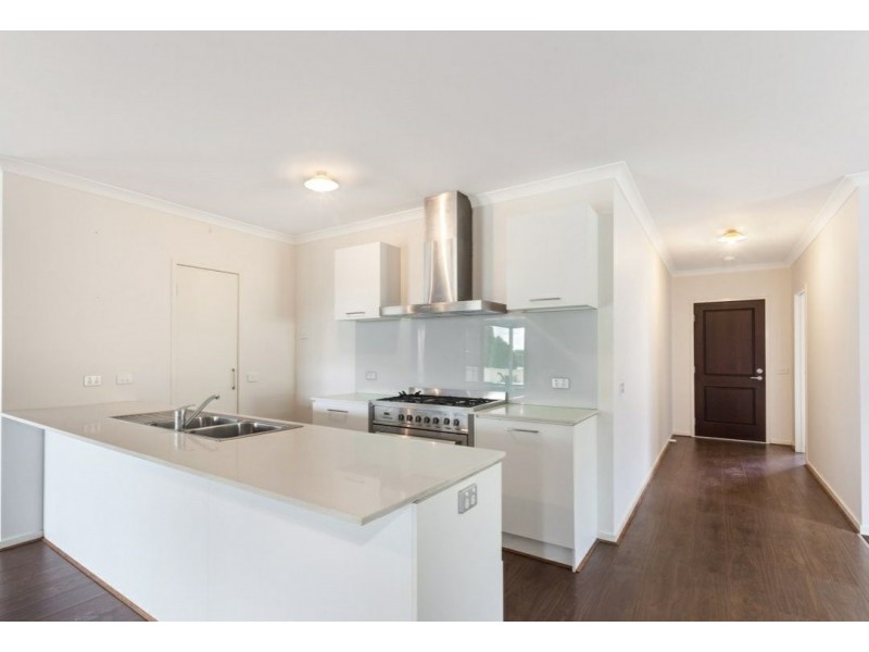 18 Jessica Avenue, Kilmore VIC 3764