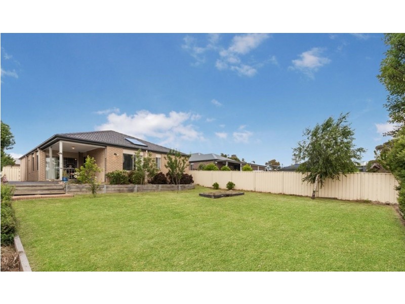 18 Jessica Avenue, Kilmore VIC 3764