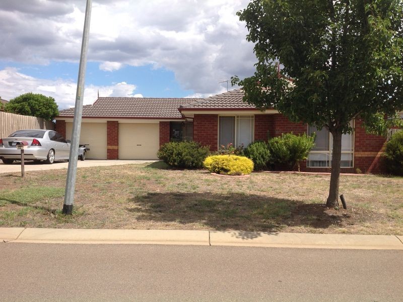14 Osborne Way, Wallan VIC 3756