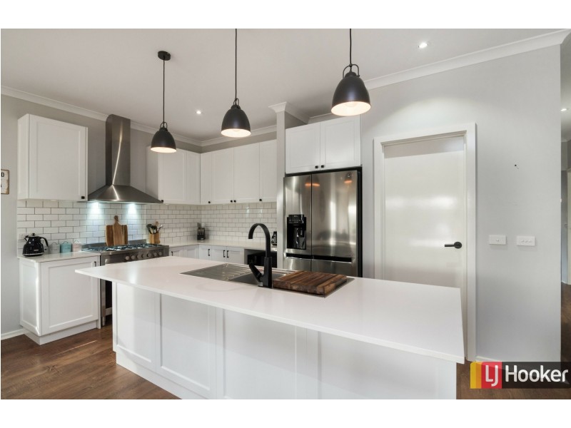 49 Craig Parry Drive, Hidden Valley VIC 3756