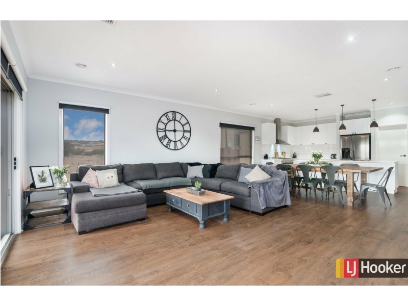 49 Craig Parry Drive, Hidden Valley VIC 3756