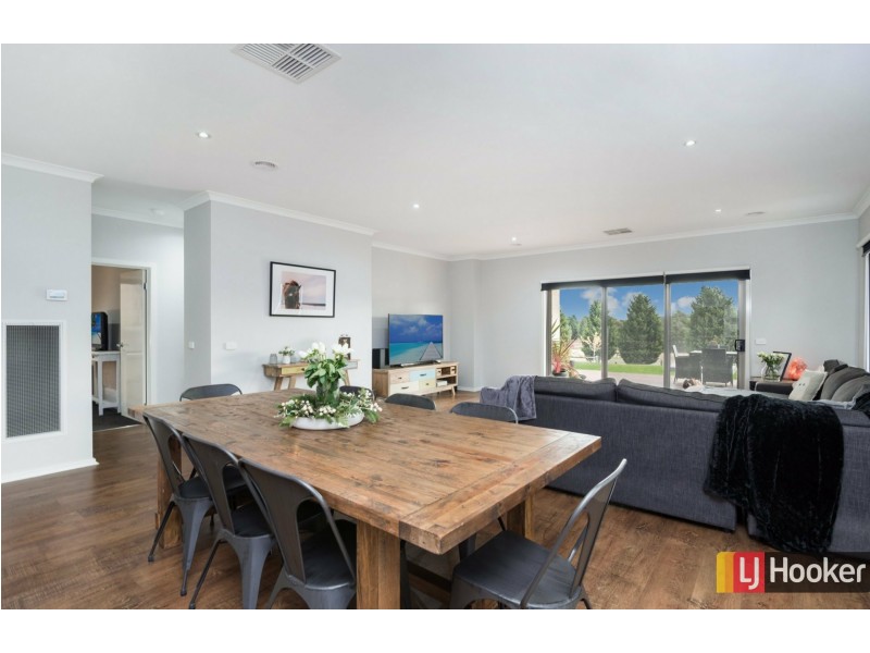 49 Craig Parry Drive, Hidden Valley VIC 3756