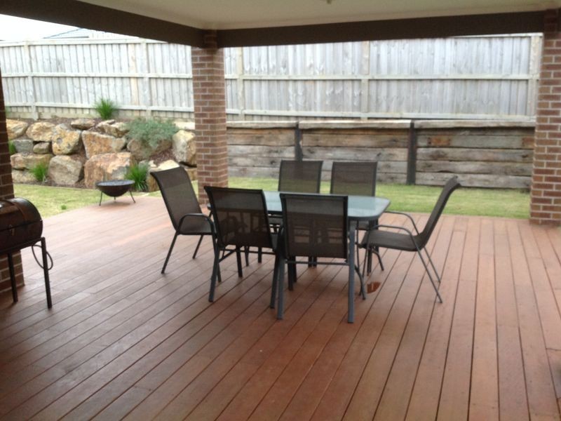 16 Dampiera Avenue, Wallan VIC 3756