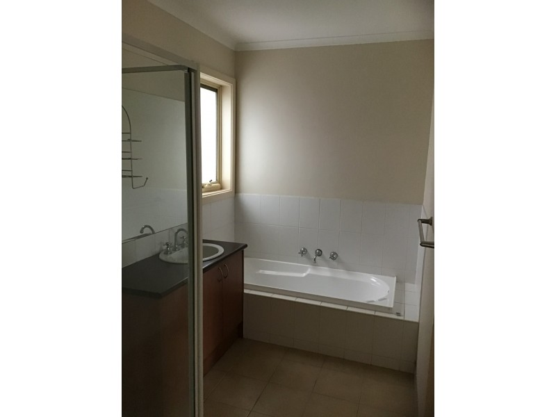 4/55 Dudley Street, Wallan VIC 3756