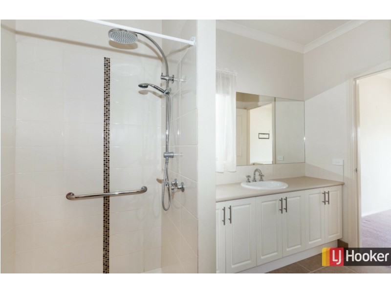 Unit 17, Kingsgate Village, Kilmore VIC 3764