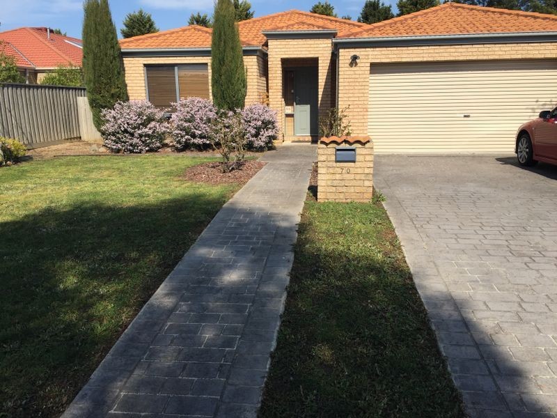 70 Augusta Way, Hidden Valley VIC 3756