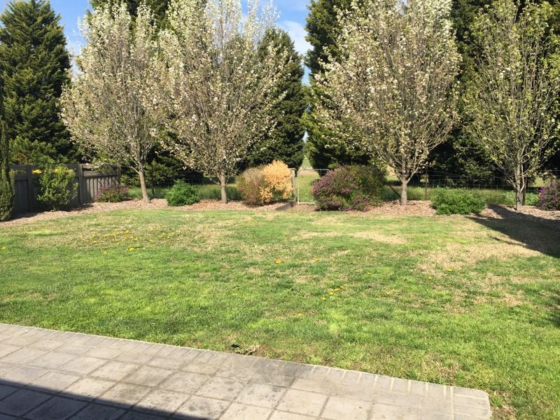 70 Augusta Way, Hidden Valley VIC 3756