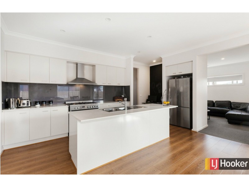 3 Angel Way, Beveridge VIC 3753