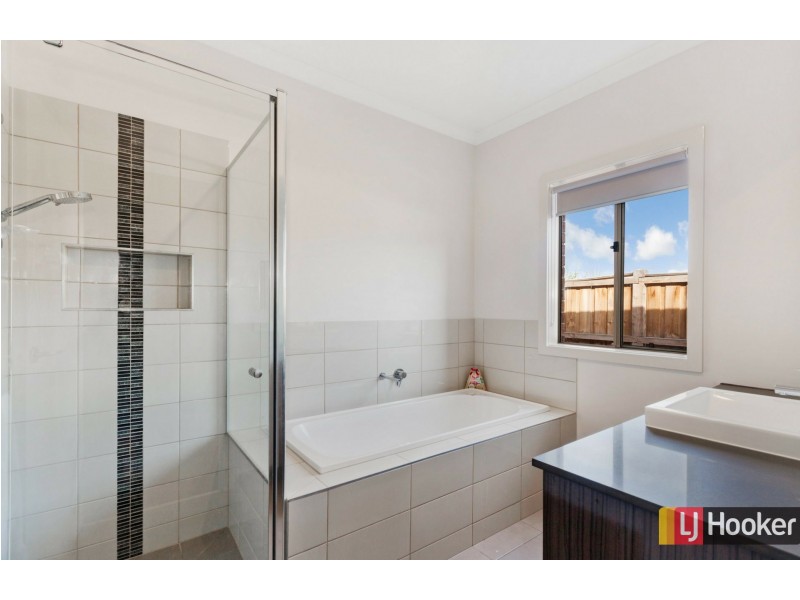 3 Angel Way, Beveridge VIC 3753
