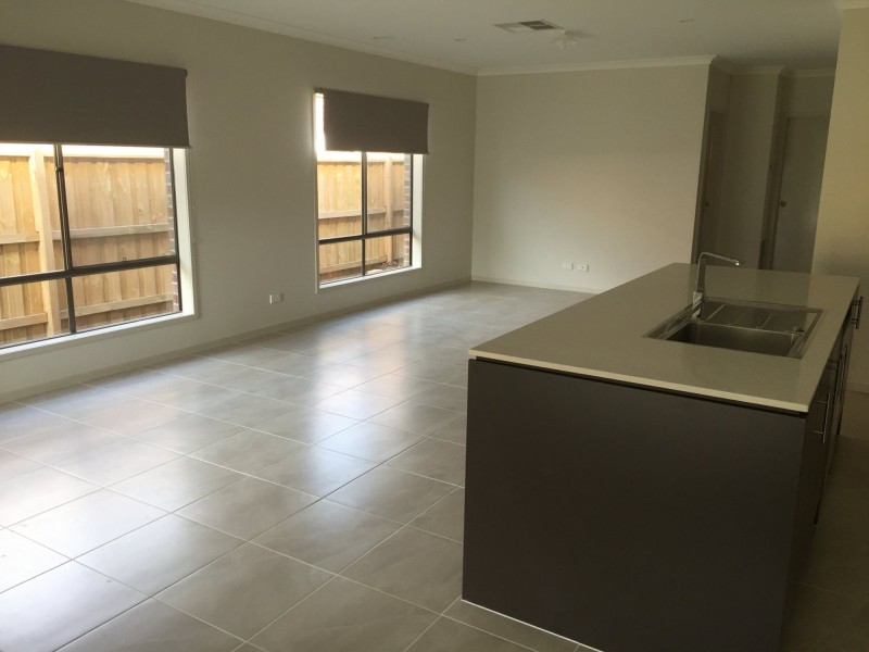 14 Harslett Street, Kalkallo VIC 3064