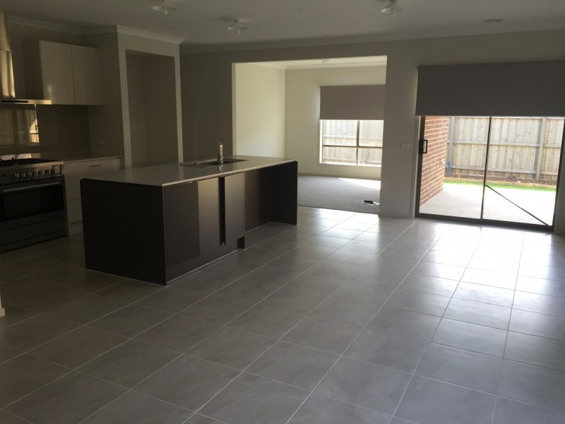 14 Harslett Street, Kalkallo VIC 3064