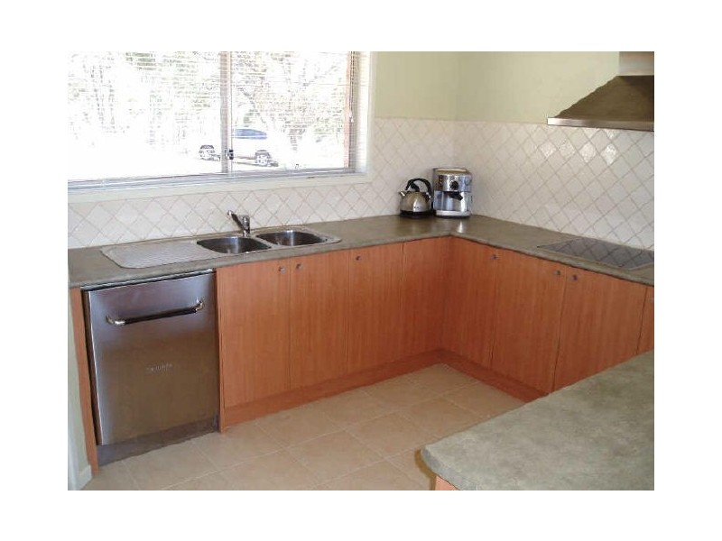 4 Arno Court, Hidden Valley VIC 3756