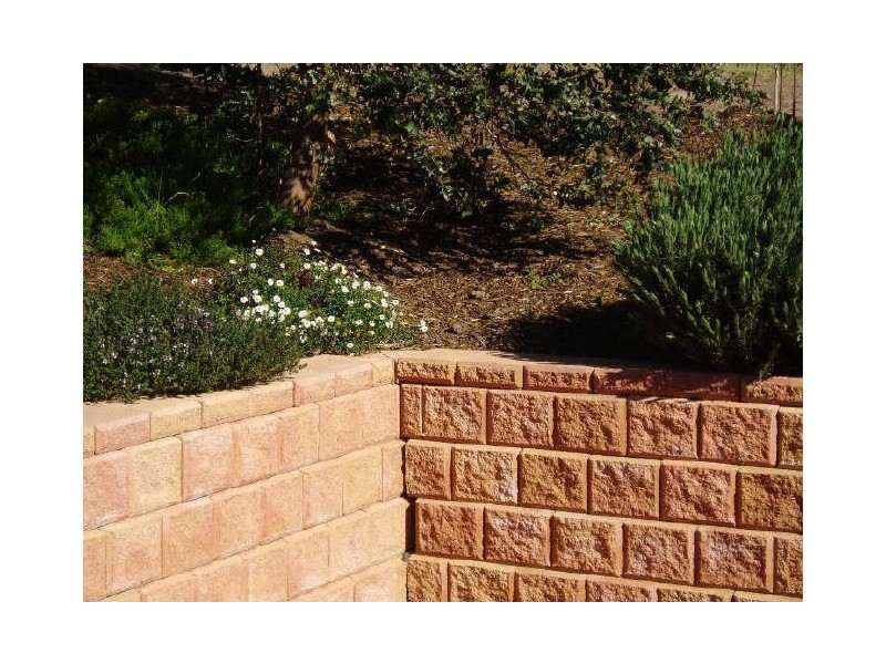 4 Arno Court, Hidden Valley VIC 3756