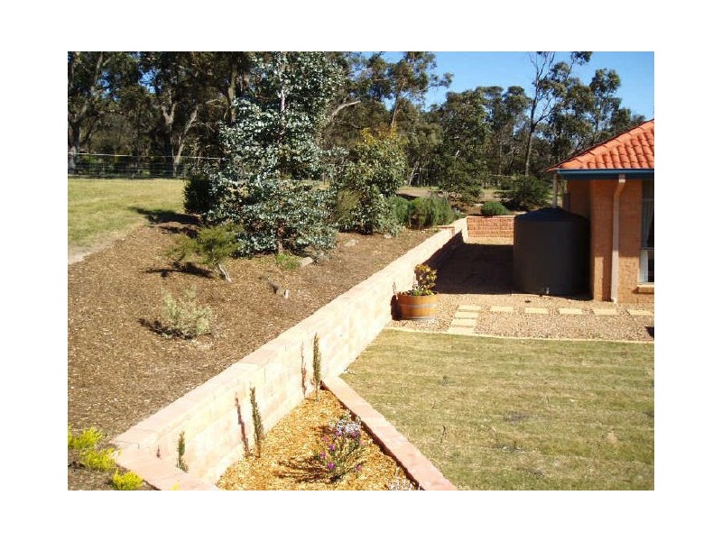 4 Arno Court, Hidden Valley VIC 3756