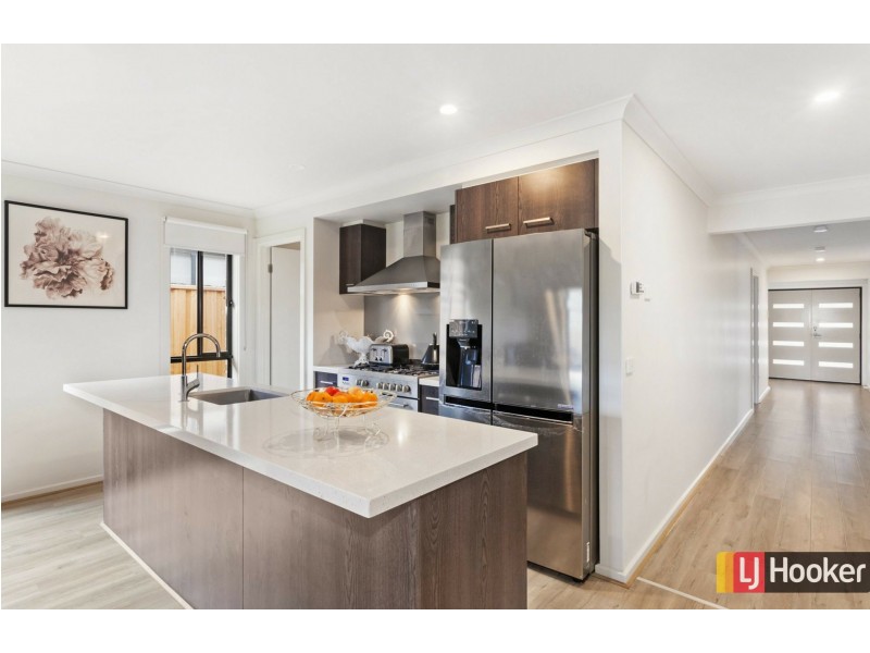 55 Cascade Drive, Beveridge VIC 3753